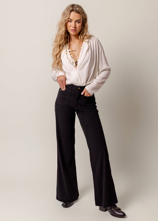 Avina Pants in Black