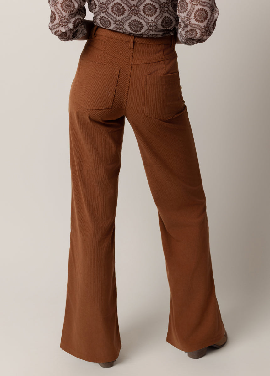 Avina Pants in Camel