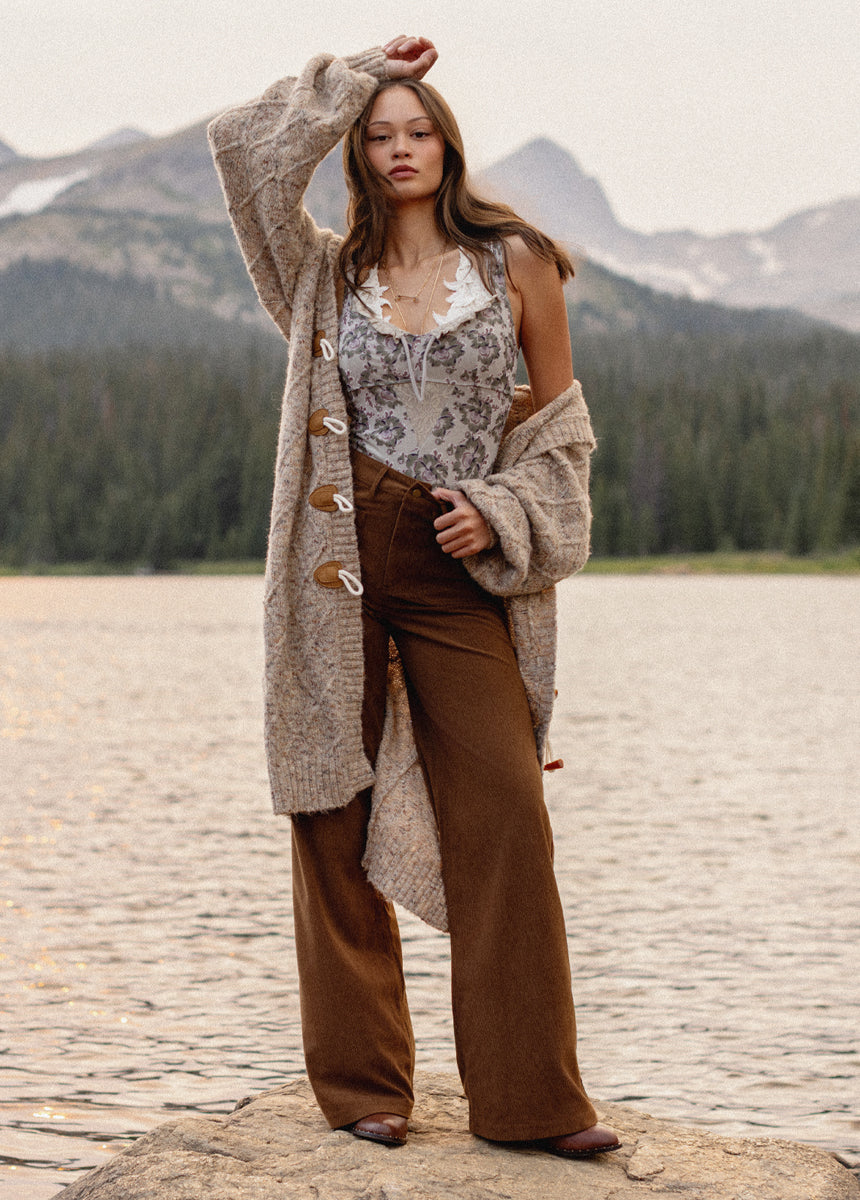 Avina Pants in Nutmeg