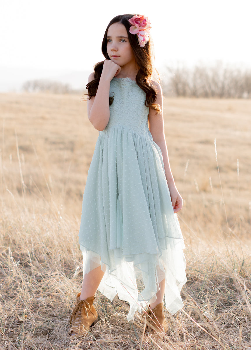 Oliviah Dress in Sweet Pea