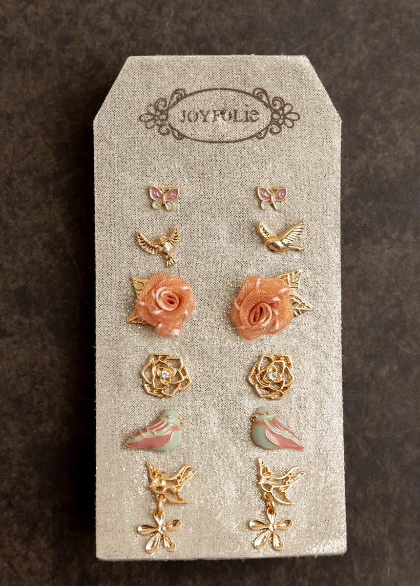 Take Flight Stud Set in Sand Gold