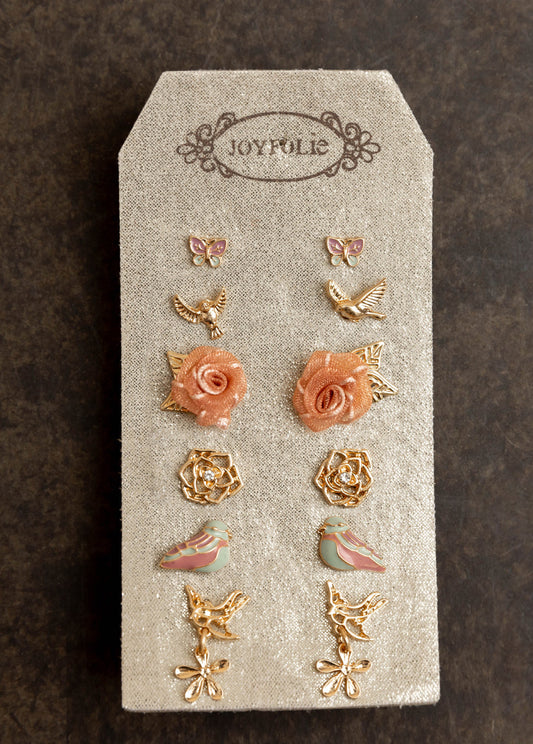 Take Flight Stud Set in Sand Gold