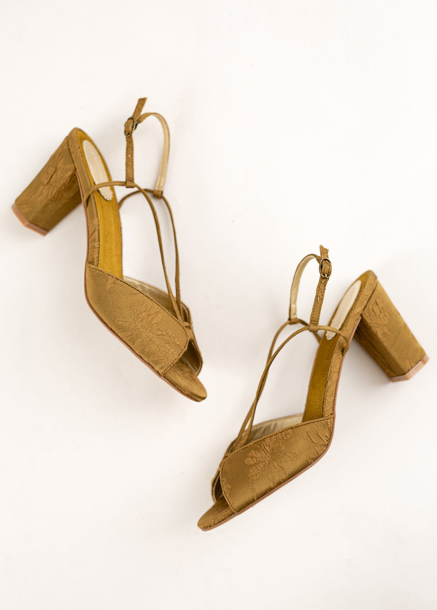 Amore Heel in Bistre