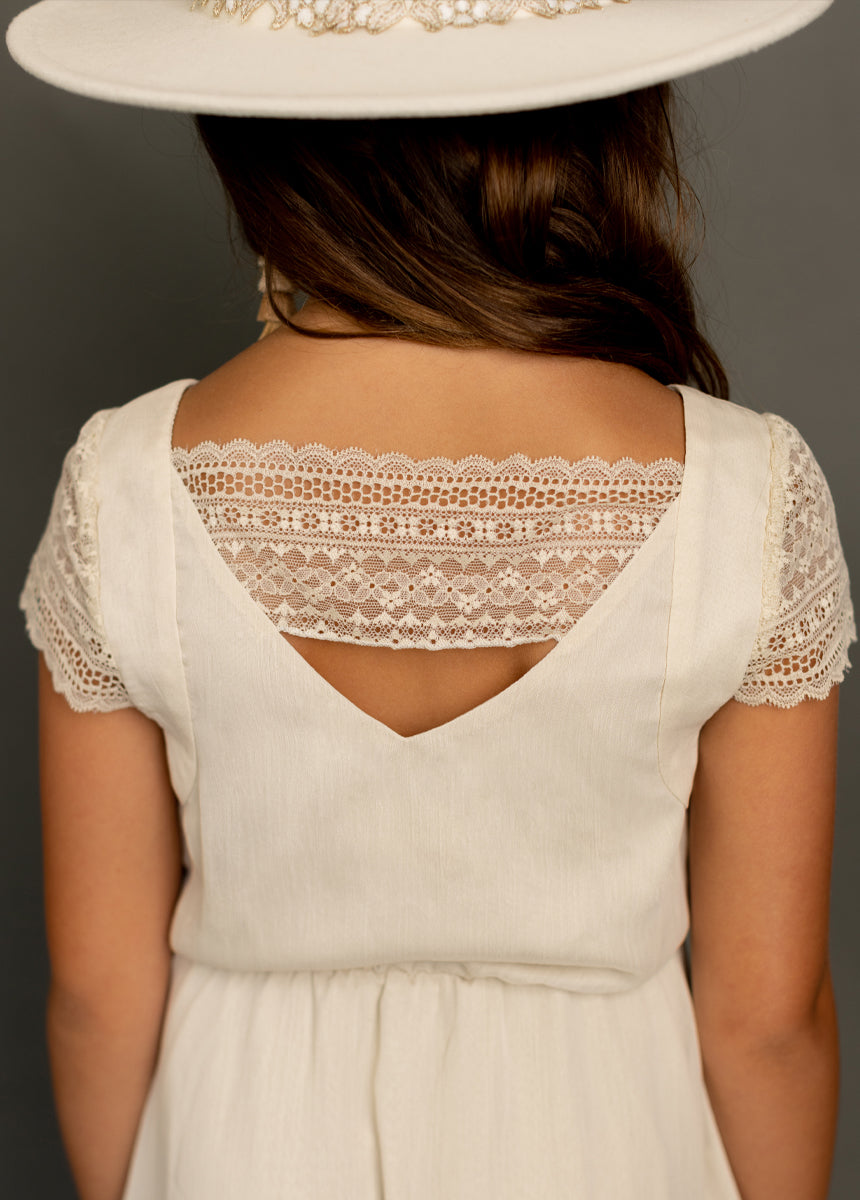 Belleann Dress in Oat