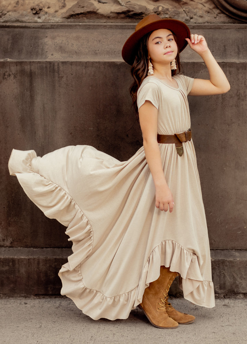 Braelyn Dress in Light Taupe