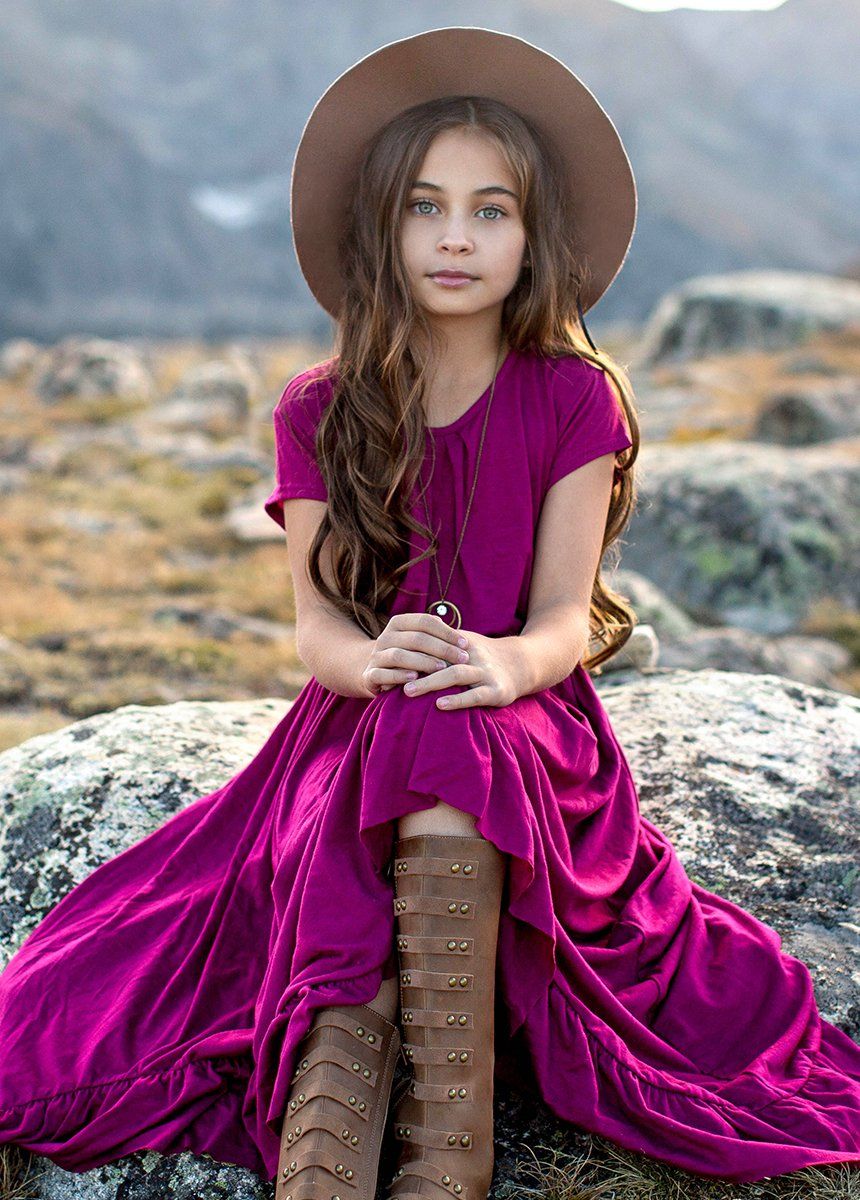 Braelyn Dress in Berry