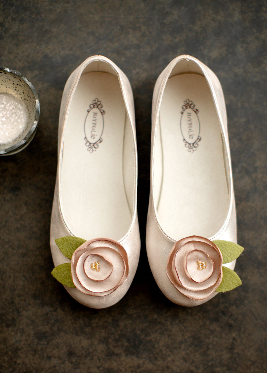 Charlotte Closed Toe in Shell