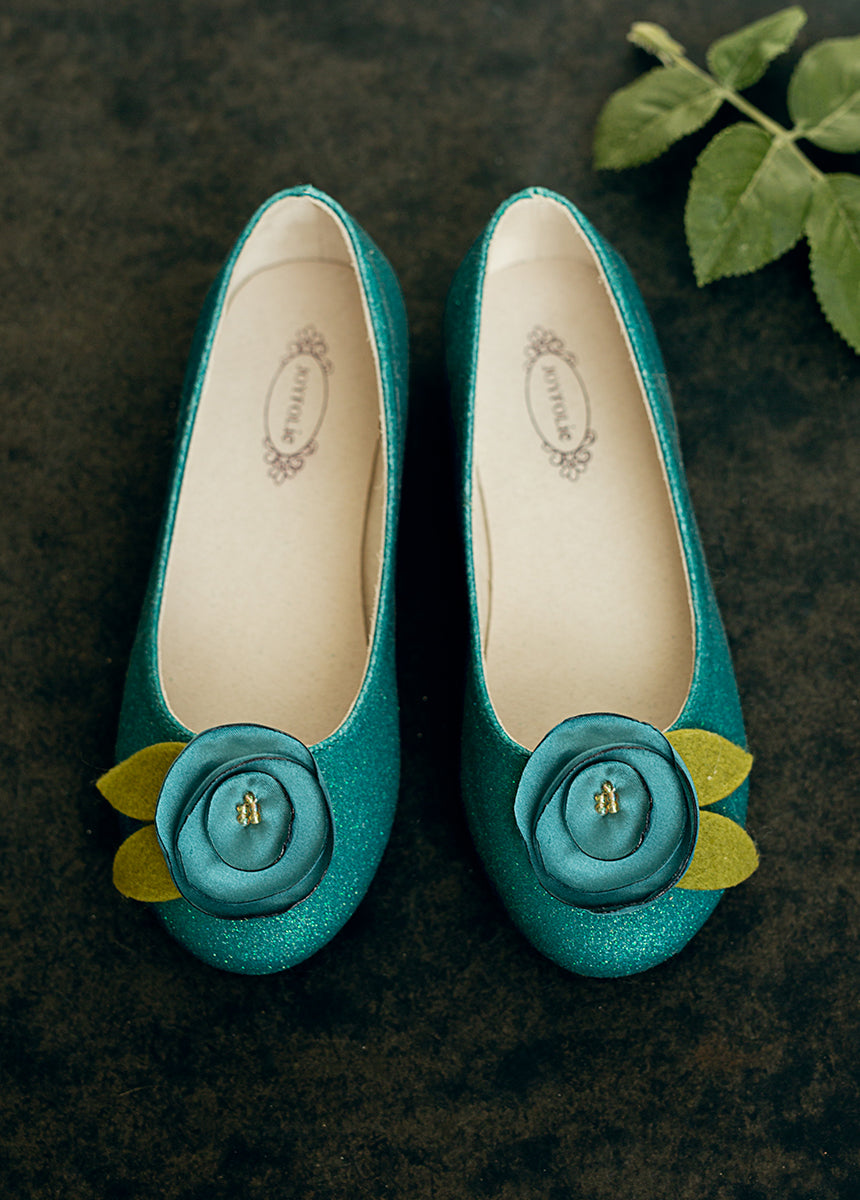 Charlotte Flat in Teal