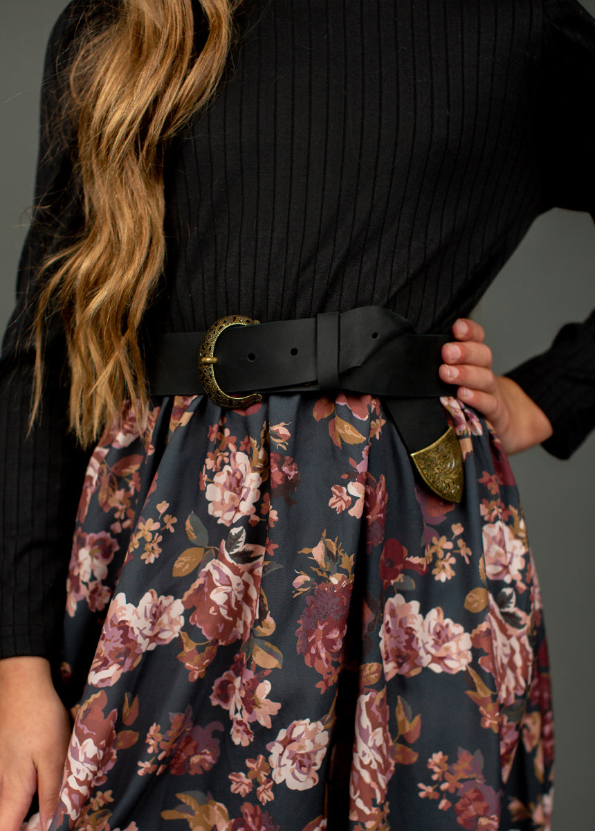 Sinda Leather Belt in Distressed Black