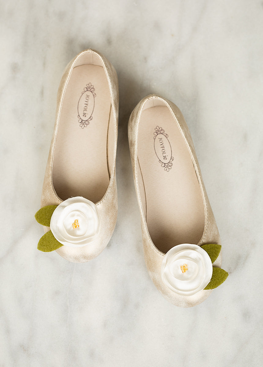 Charlotte Flat in Cream & Gold