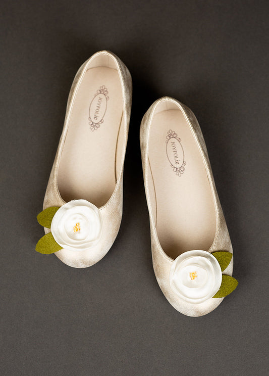 Charlotte Flat in Cream & Gold