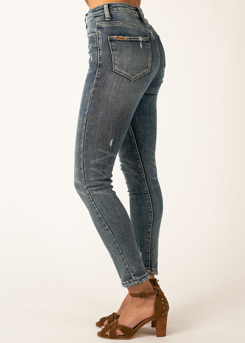 Nilou Denim in Indigo