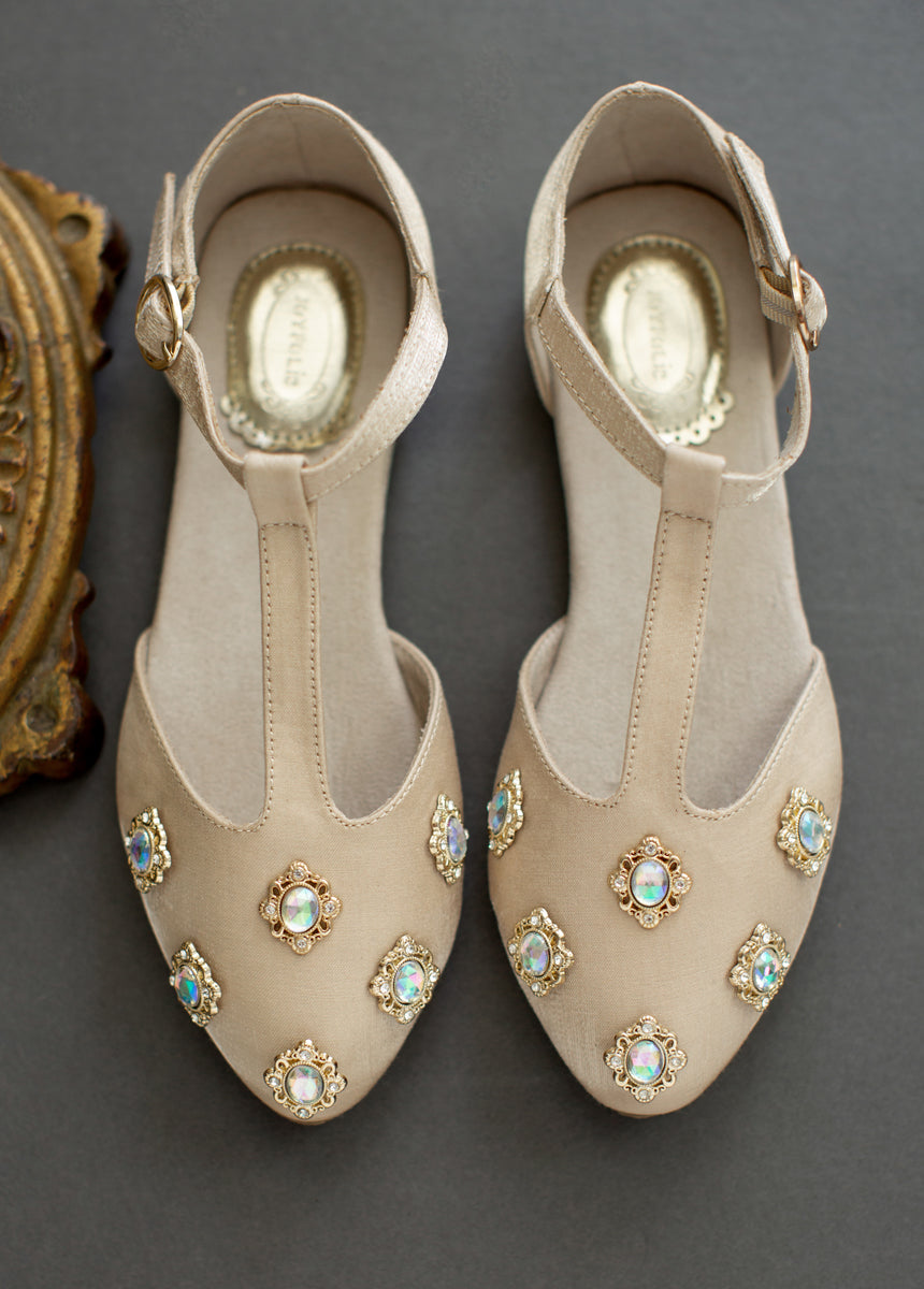 Natalia Flat in Champagne