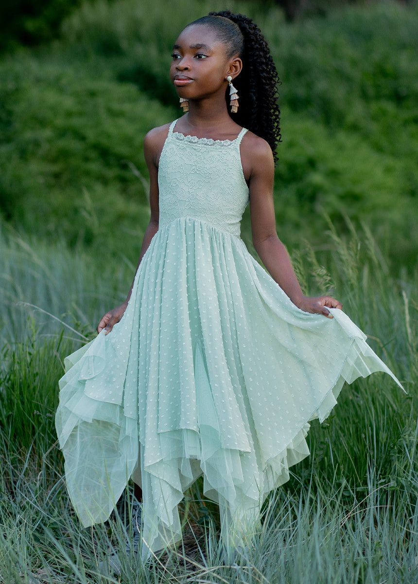 Oliviah Dress in Sweet Pea