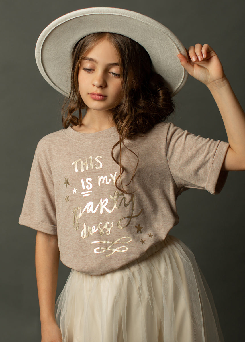Party Dress Tee in Heather Oat