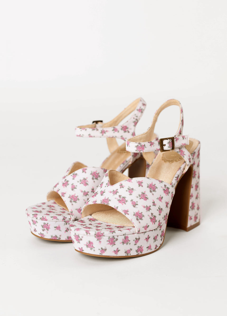 Valentine Platforms in Floral